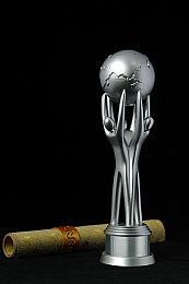 恋爱AVG《传述之魔女》追加中文 添加Steam Deck支持